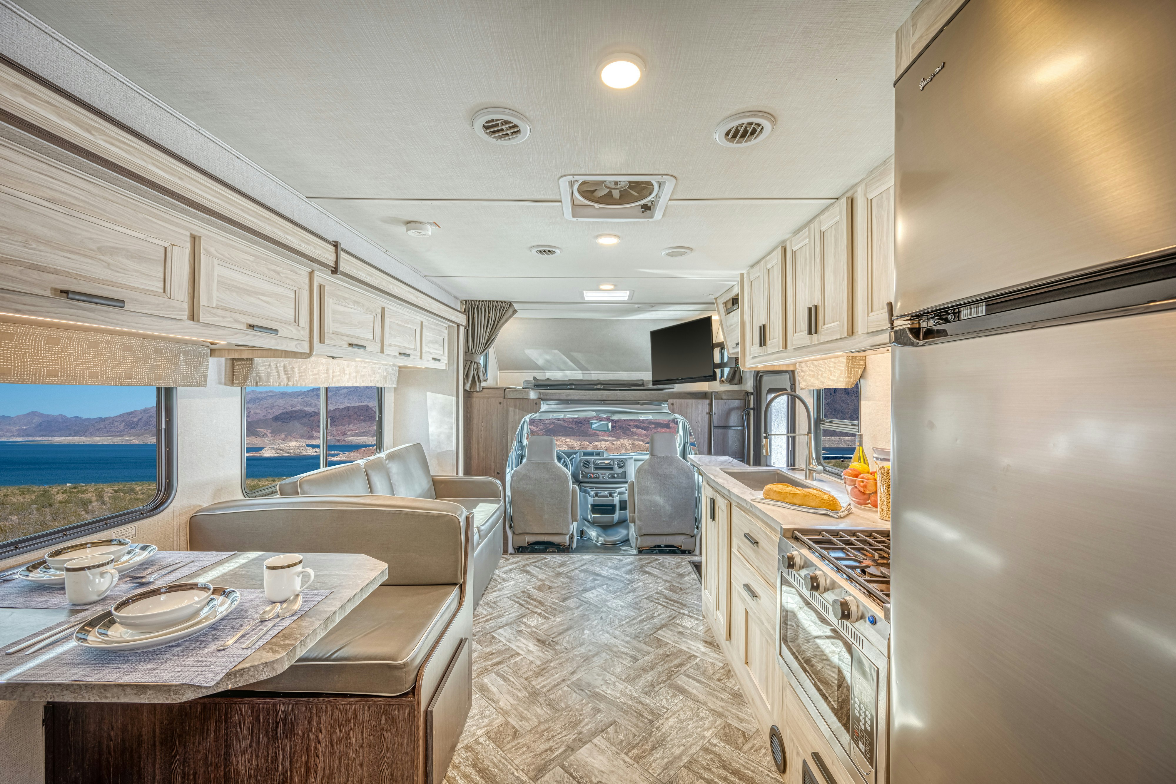 HDFahrzeugeEl MonteC Family Sleeper25