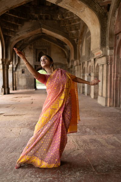 HDIndienFrau in Tempel