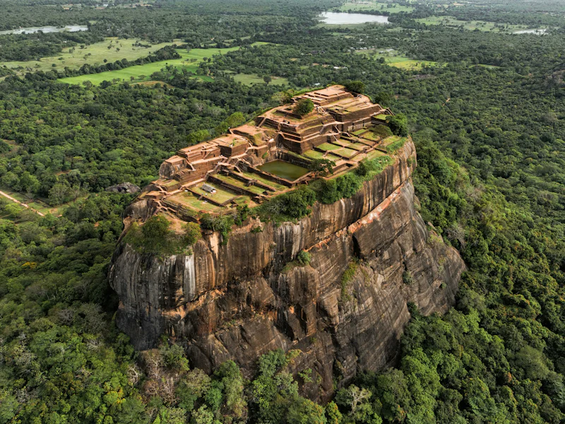 HDSri LankaSigiriya Rock1