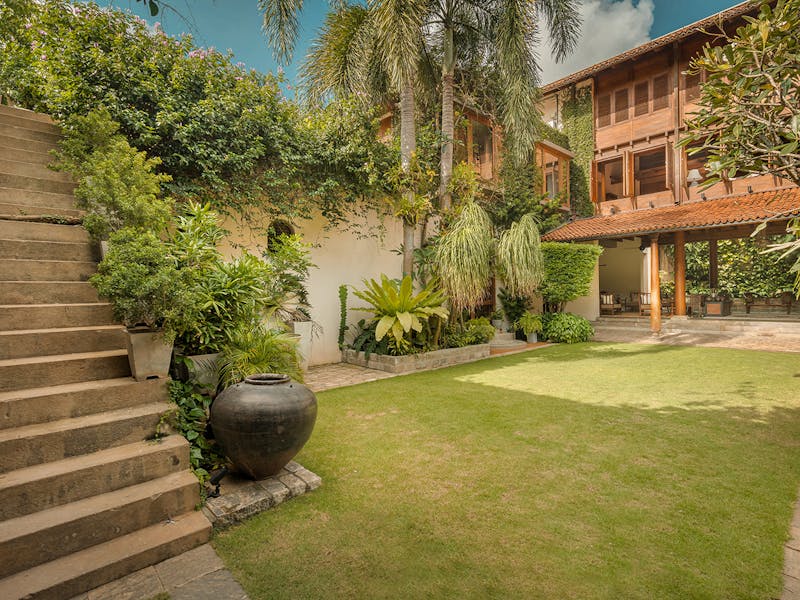 HDHotelSri LankaIshq ColomboCourtyard 5