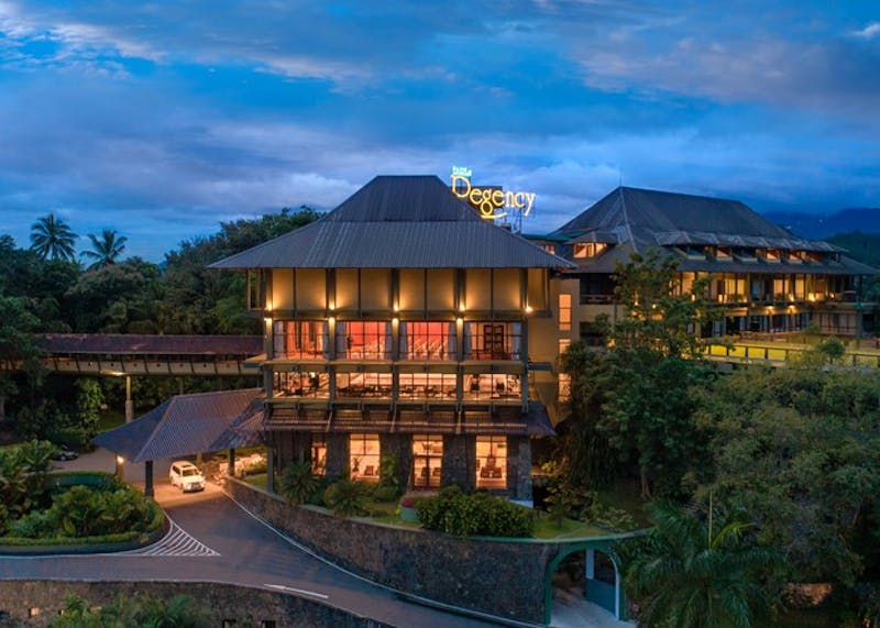 HotelSri LankaEarls RegencyHotel