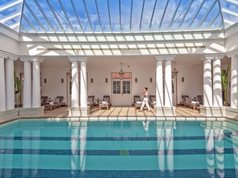 HotelSri LankaGrand Hotel grand hotel Nuwara EliyaPool