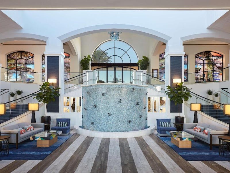 HotelCaliforniaHuntington BeachHilton WaterfrontLobby