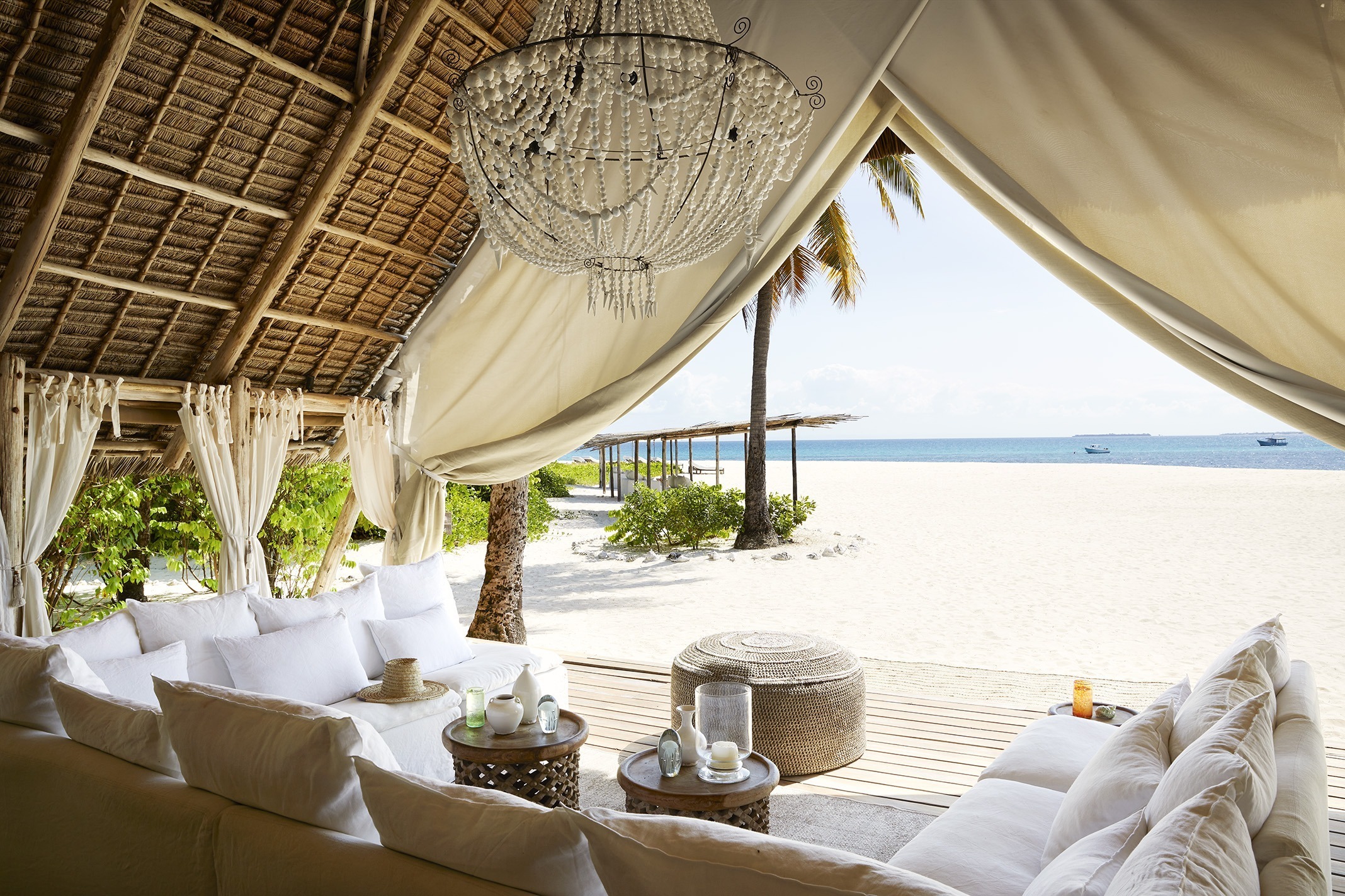 HDHotelTansaniaLaba Fanjove IslandLounge2