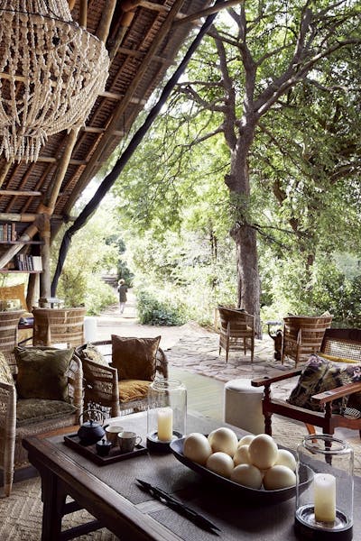 HDHotelTansaniaLaba Jongomero CampLobby3