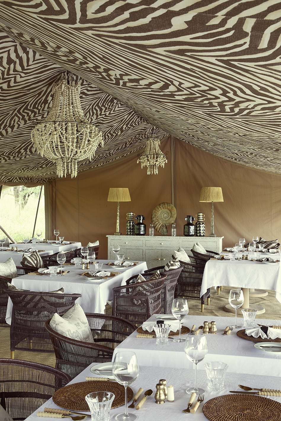 HDHotelTansaniaLaba Migration CampRestaurant
