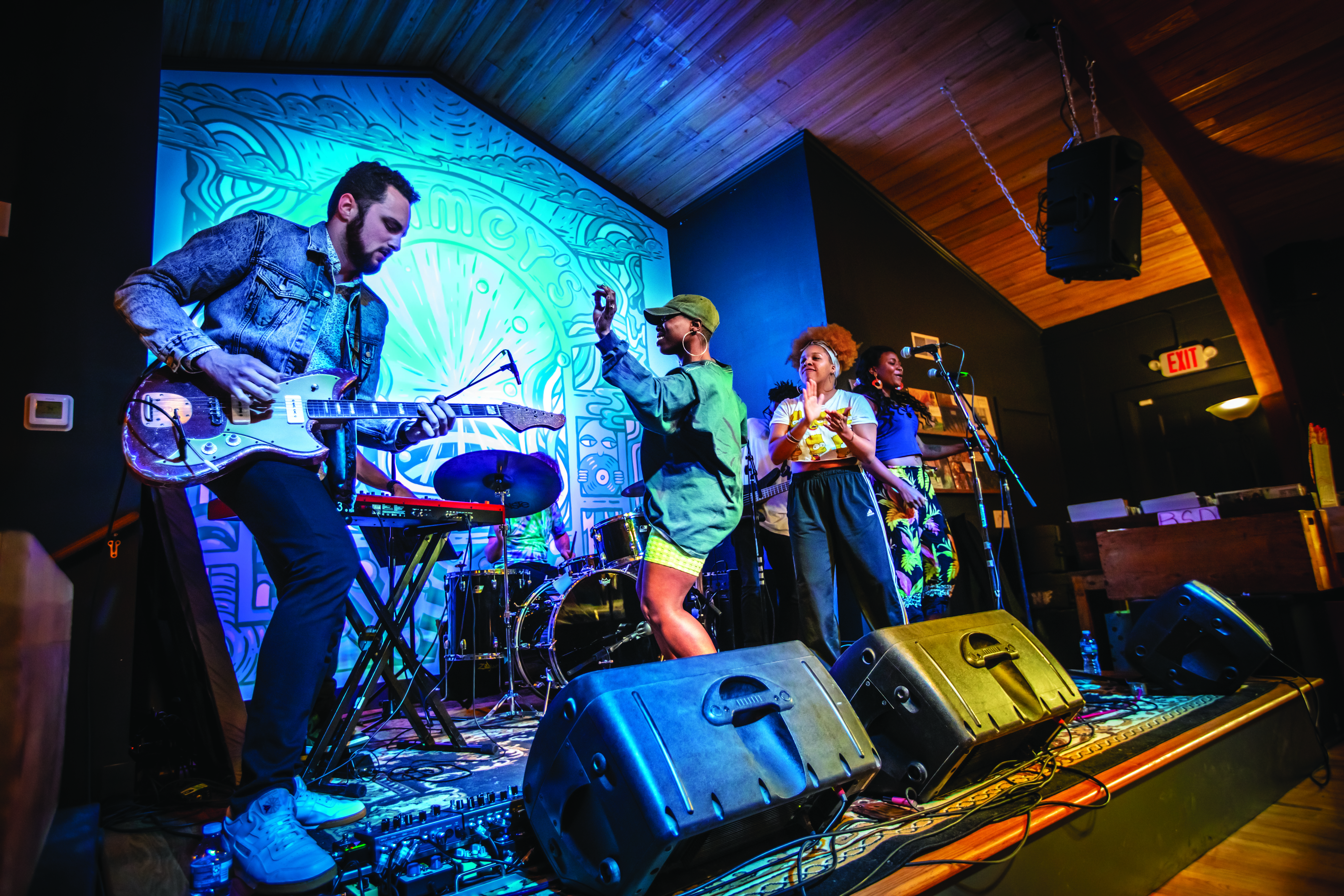 HDTennesseeNashvilleNashville Grimeys Records Shop Jessy Wilson