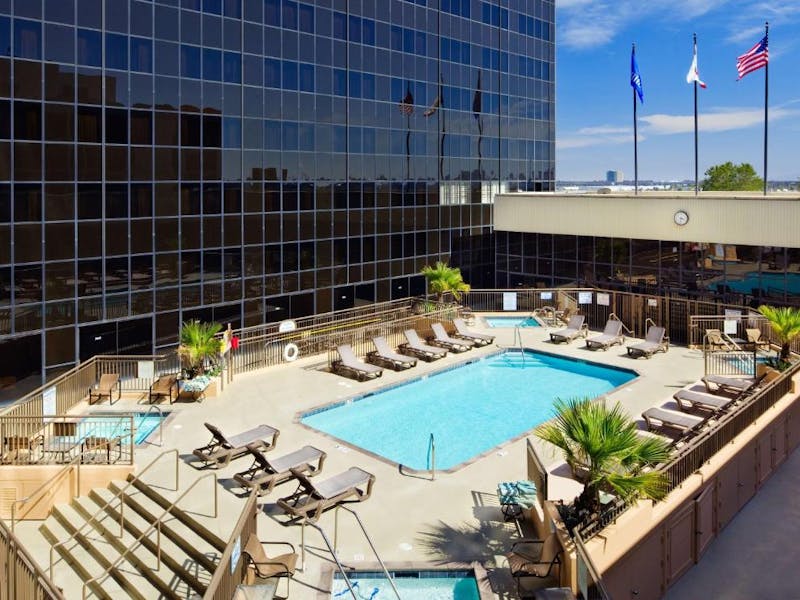 HotelCaliforniaLos AngelesHilton Los Angeles AirportPool