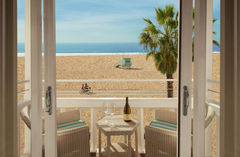 HotelCaliforniaLos AngelesShutters on the beachBalkon