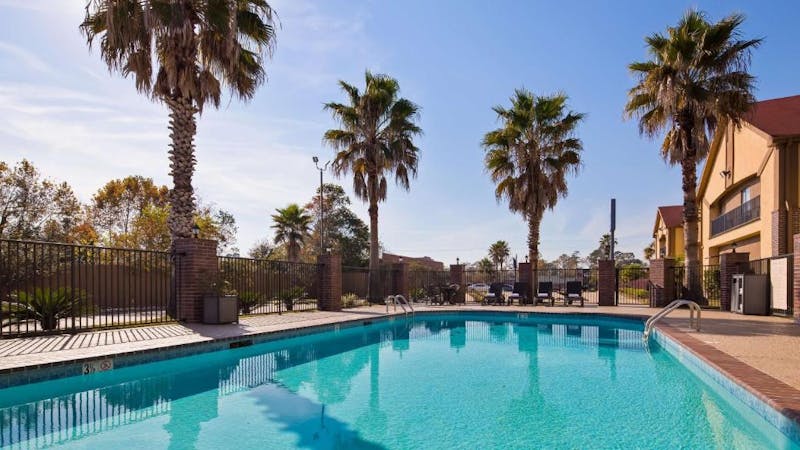 HDHotelLouisianaLake CharlesBest Western Inn SuitesPool