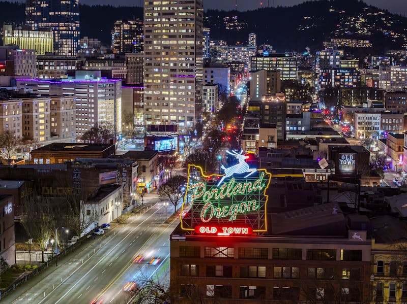 HDOregonPortlandstag sign night