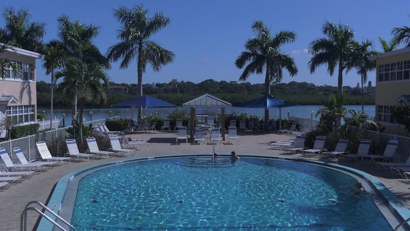 HDHotelFloridaClearwaterBarefoot Beach Resortpool