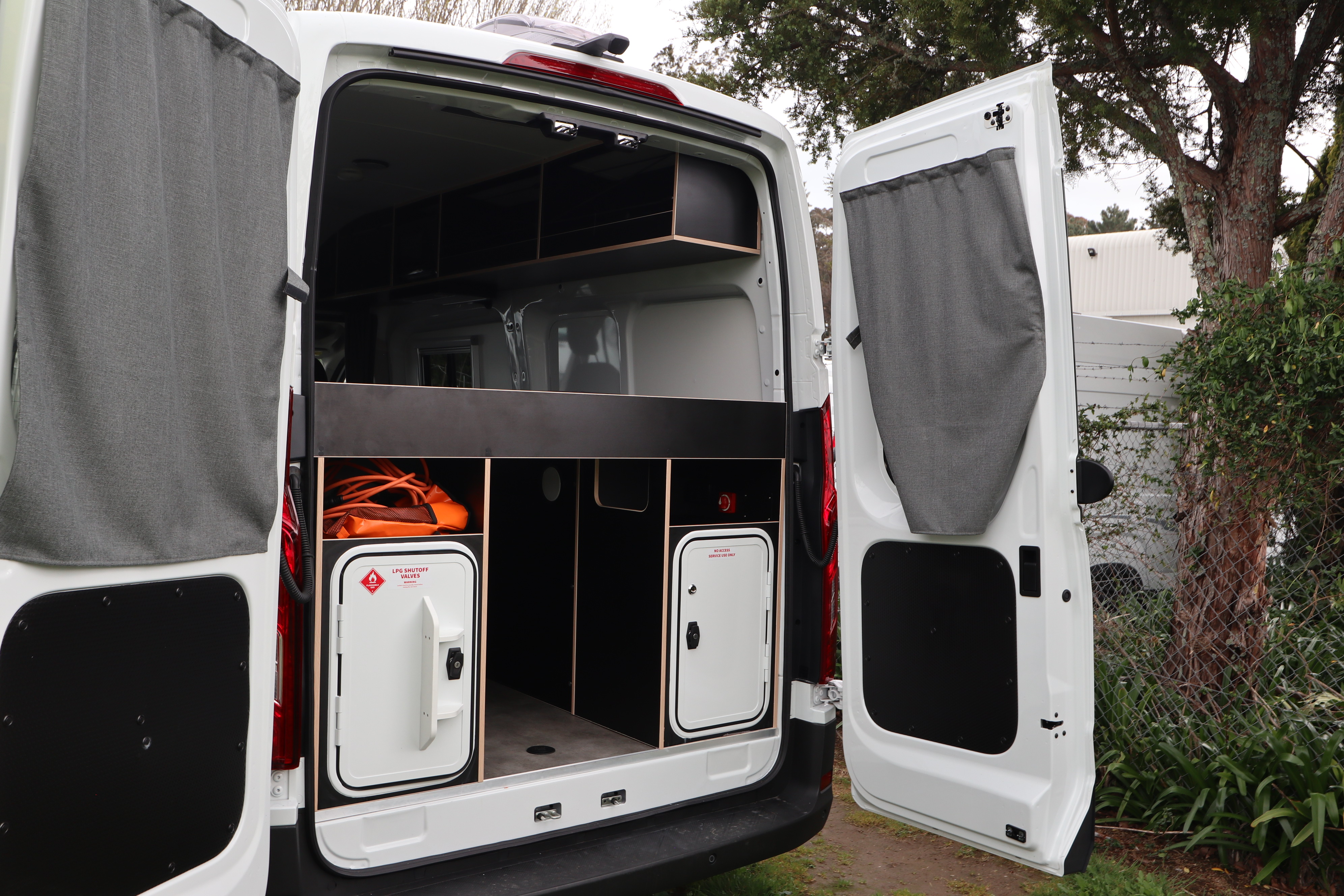 HDFahrzeugeBritz NZHiTopBritz HiTop NZ underbed storage IMG 4569