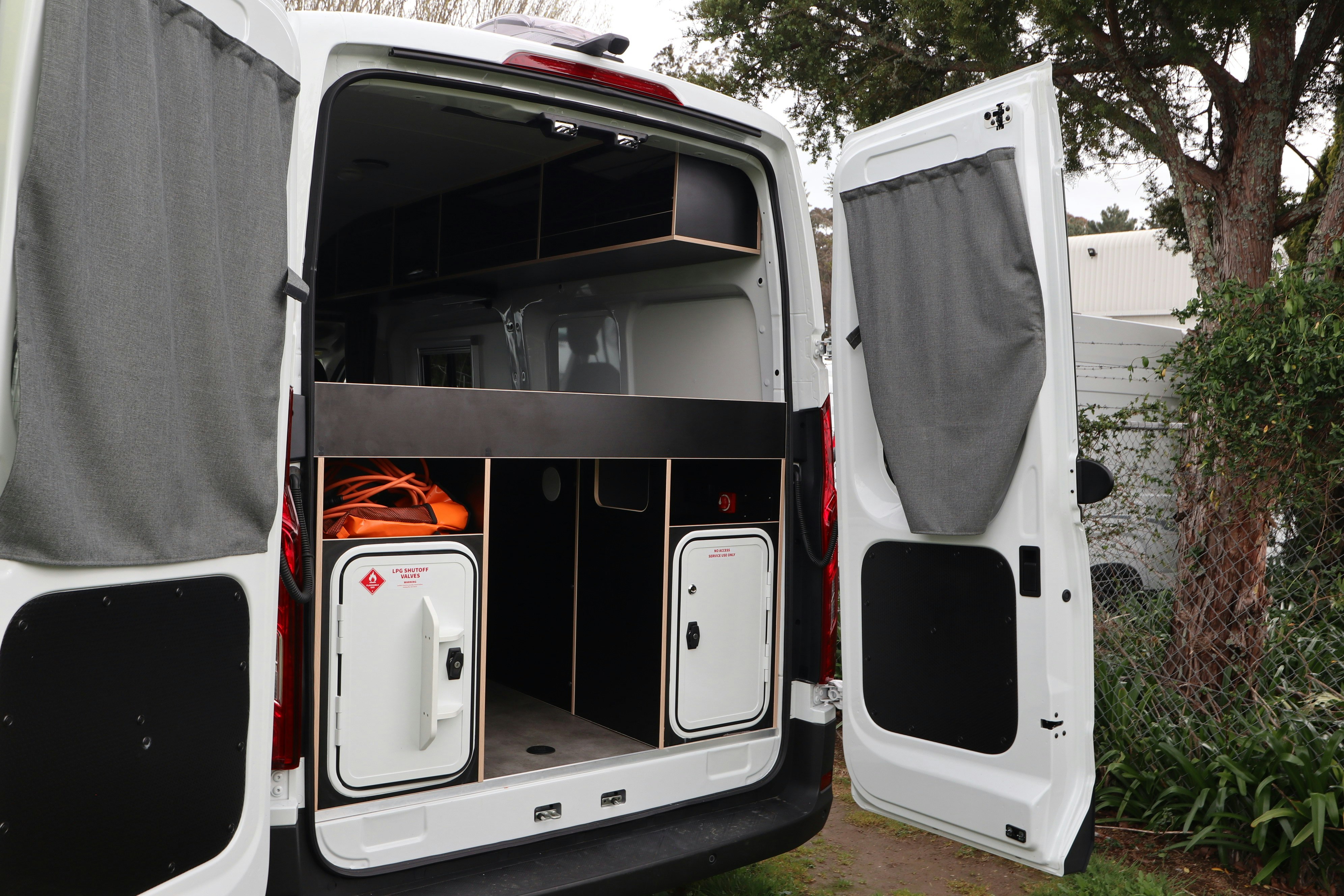 HDFahrzeugeBritz NZHiTopBritz HiTop NZ underbed storage IMG 4569