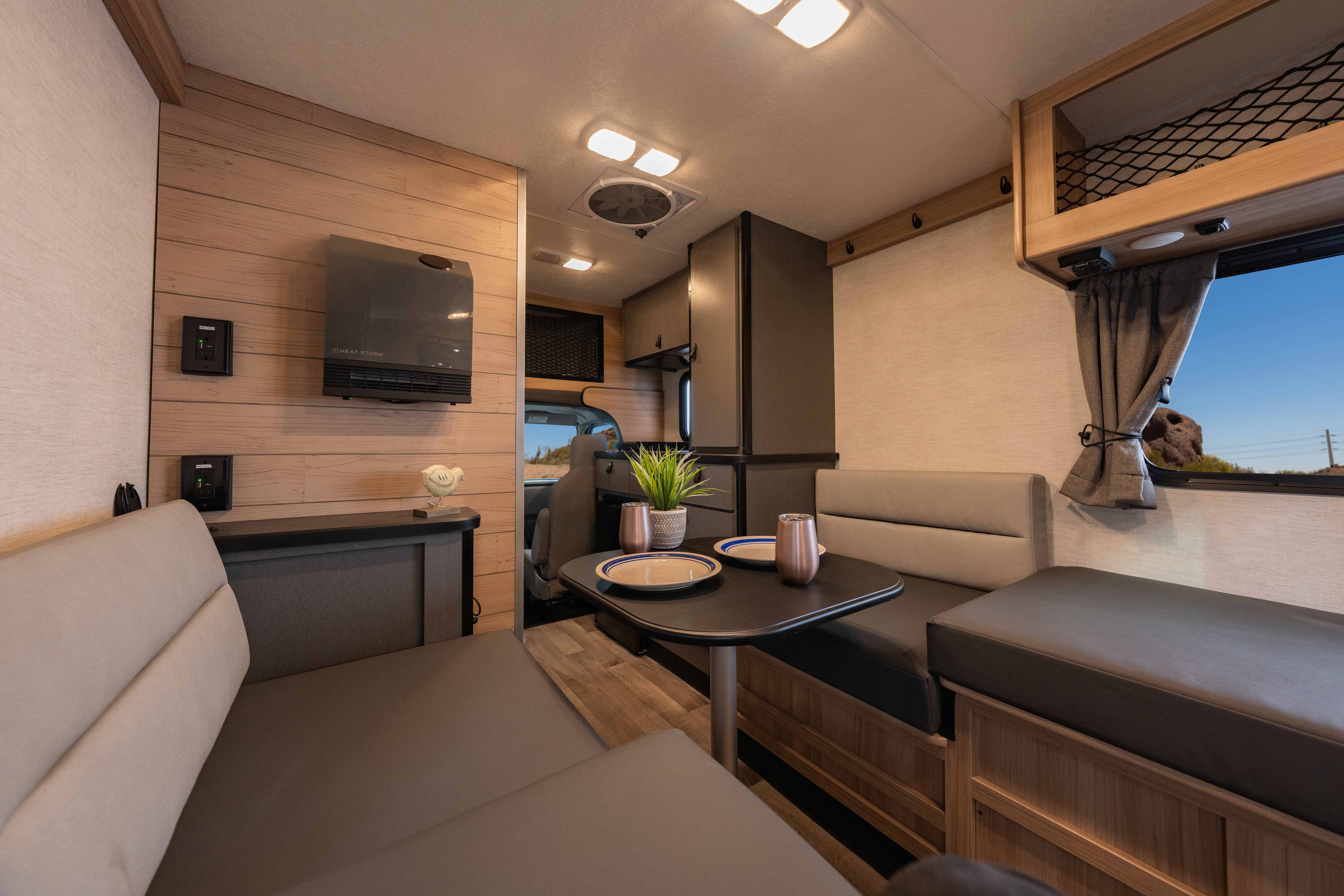 HDFahrzeugeCruise AmericaC18innen5