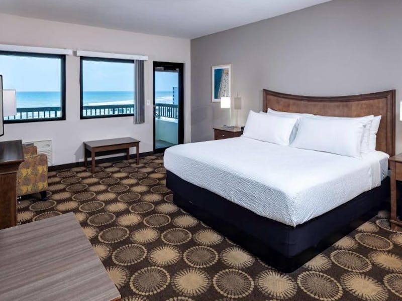 Zimmer mit Kingsize-Bett