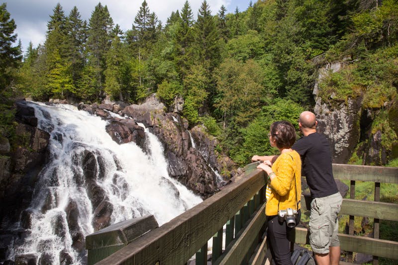 HDQuebecLaurentidesMont Tremblant NP Wasserfall TQ 012068 Dominique Lafond TQ