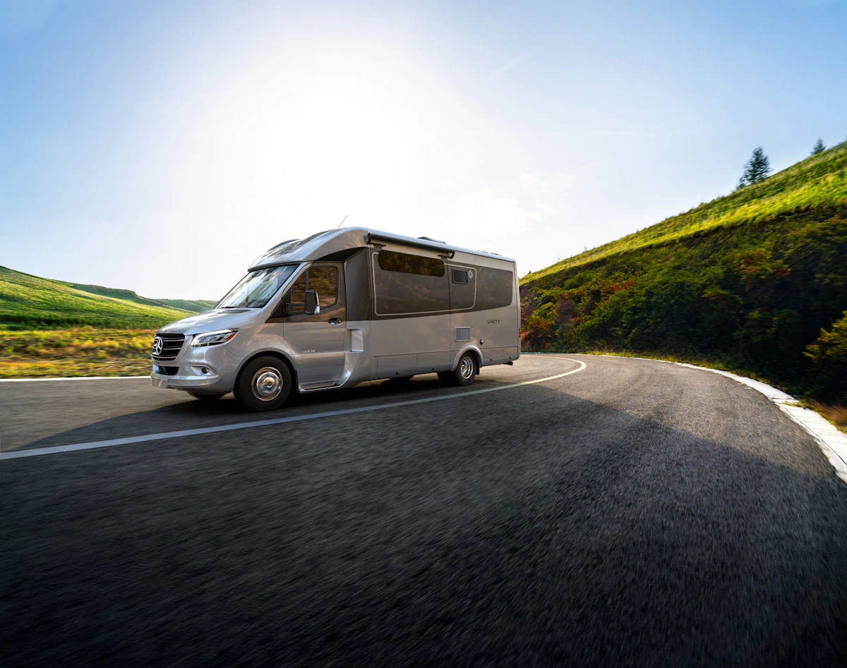HDFahrzeugeFraserwayB Premium2026 Fraserway RV Rentals Vehicles Class B+ Pre