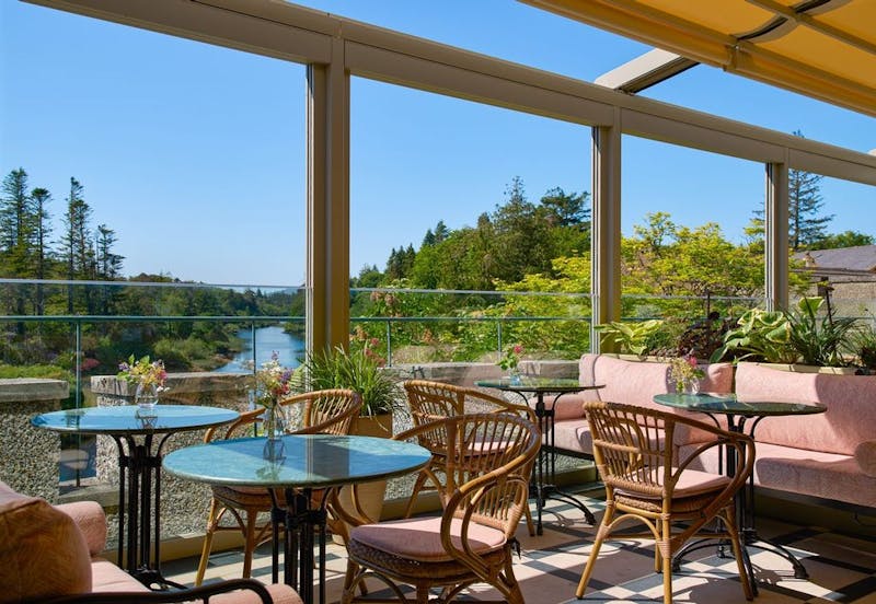 HDHotelIrlandBallynahinch CastleMain Terrace