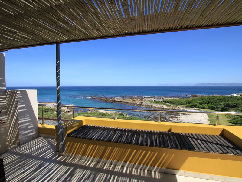 HDHotelSuedafrikaCrayfish Lodge Sea and Country Guest HouseBalkon3