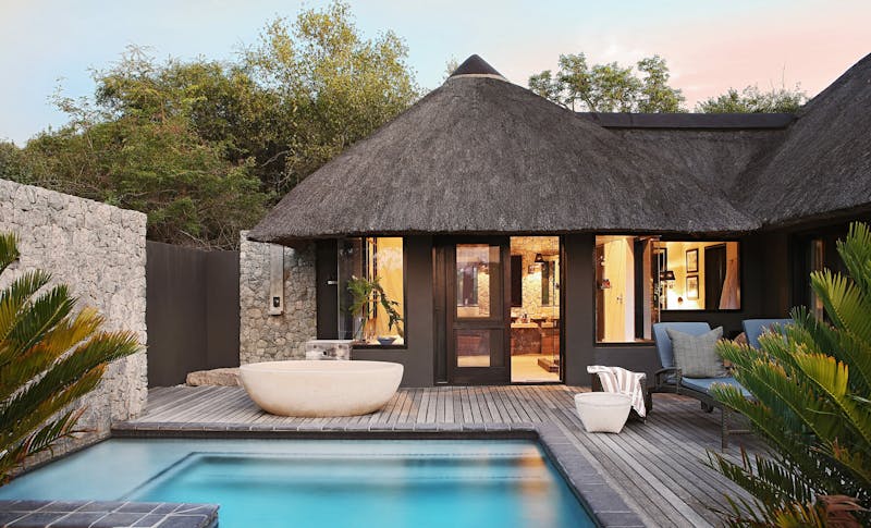 HDHotelSuedafrikaLondolozi Game Reserve Relais ChateauxAussen