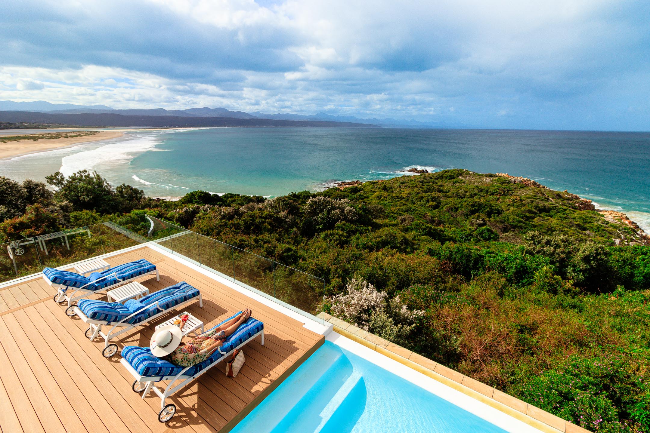 HDHotelSuedafrikaThe Plettenberg HotelPool View
