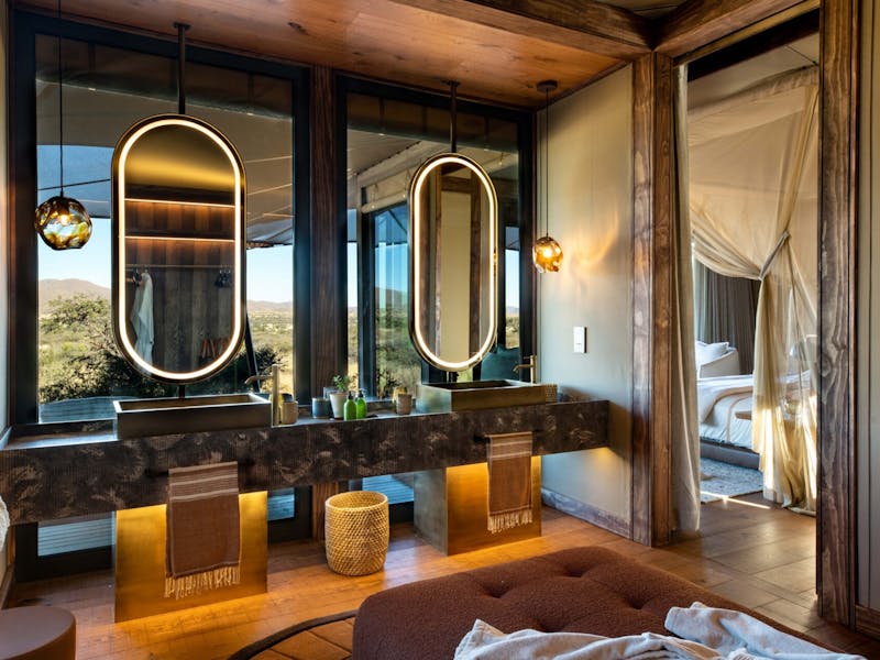 HDHotelSuedafrikaTswalu Kalahari ReserveBathroom