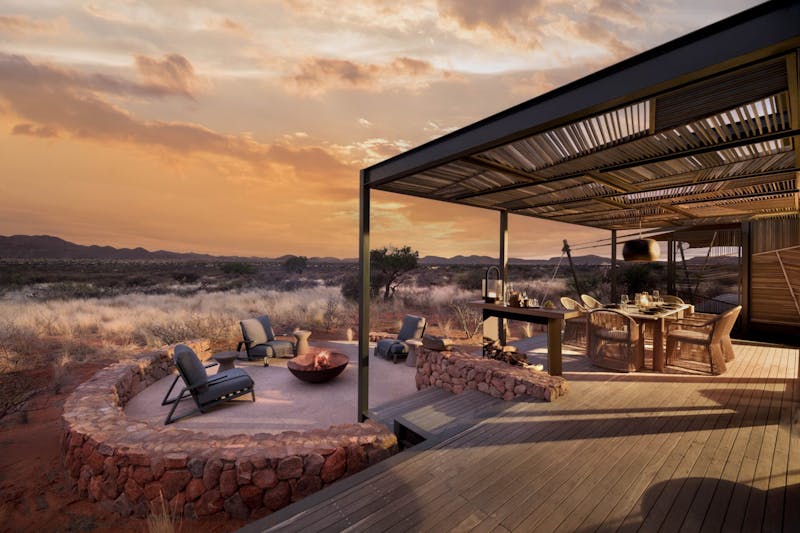 HDHotelSuedafrikaTswalu Kalahari ReserveFirePit at Dusk