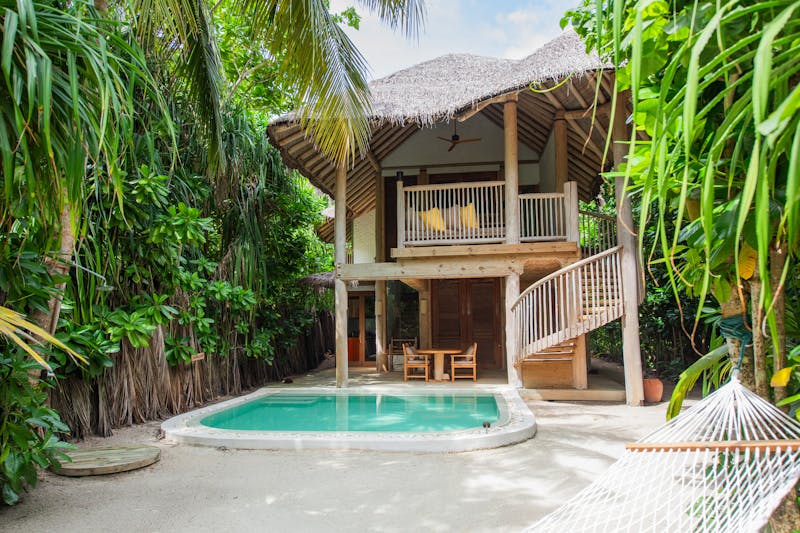 HDHotelMaledivenSoneva FushiAussen Pool Crusoe Suite with Pool9 2