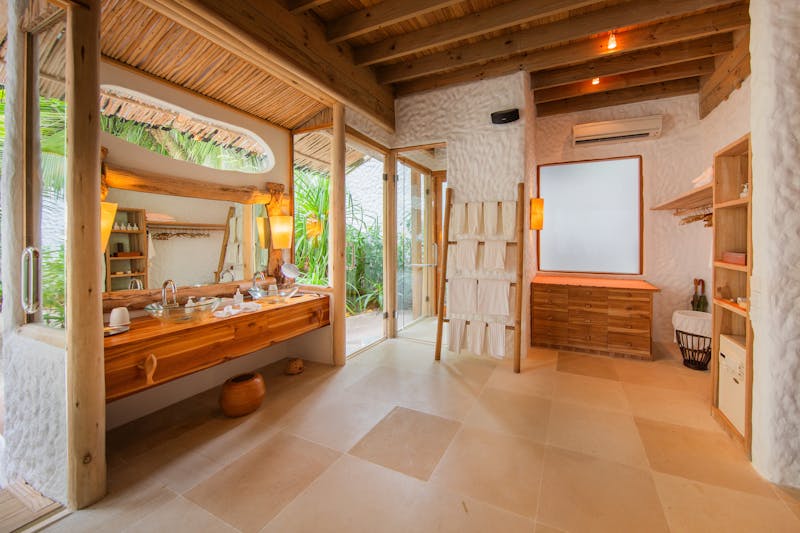 HDHotelMaledivenSoneva FushiBad 2Crusoe Suite with Pool5