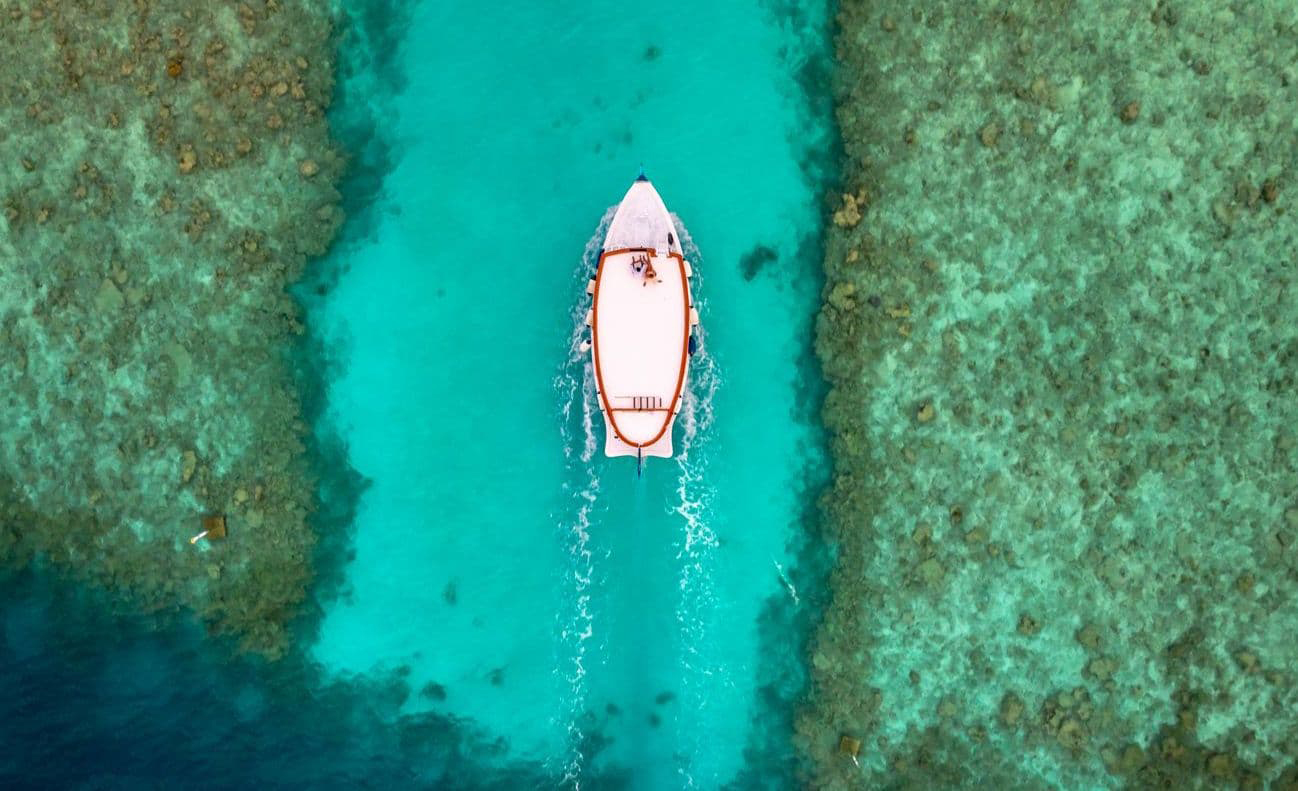 HDHotelMaledivenOzen Life MaadhooBoot