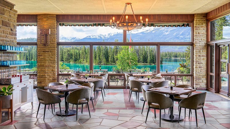 HDHotelKanadaFairmont Jasper Park LodgeRestaurant