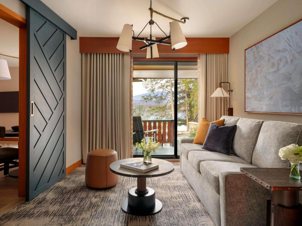 HDHotelKanadaFairmont Jasper Park LodgeSuite