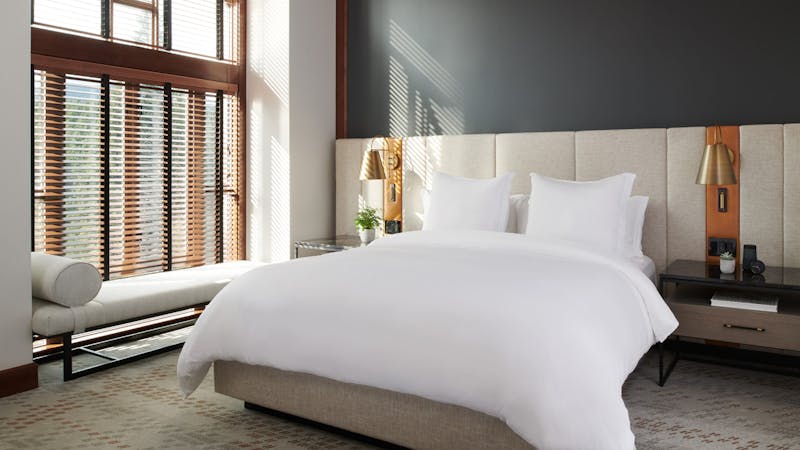 HDHotelKanadaFour Seasons Resort WhistlerKing Room