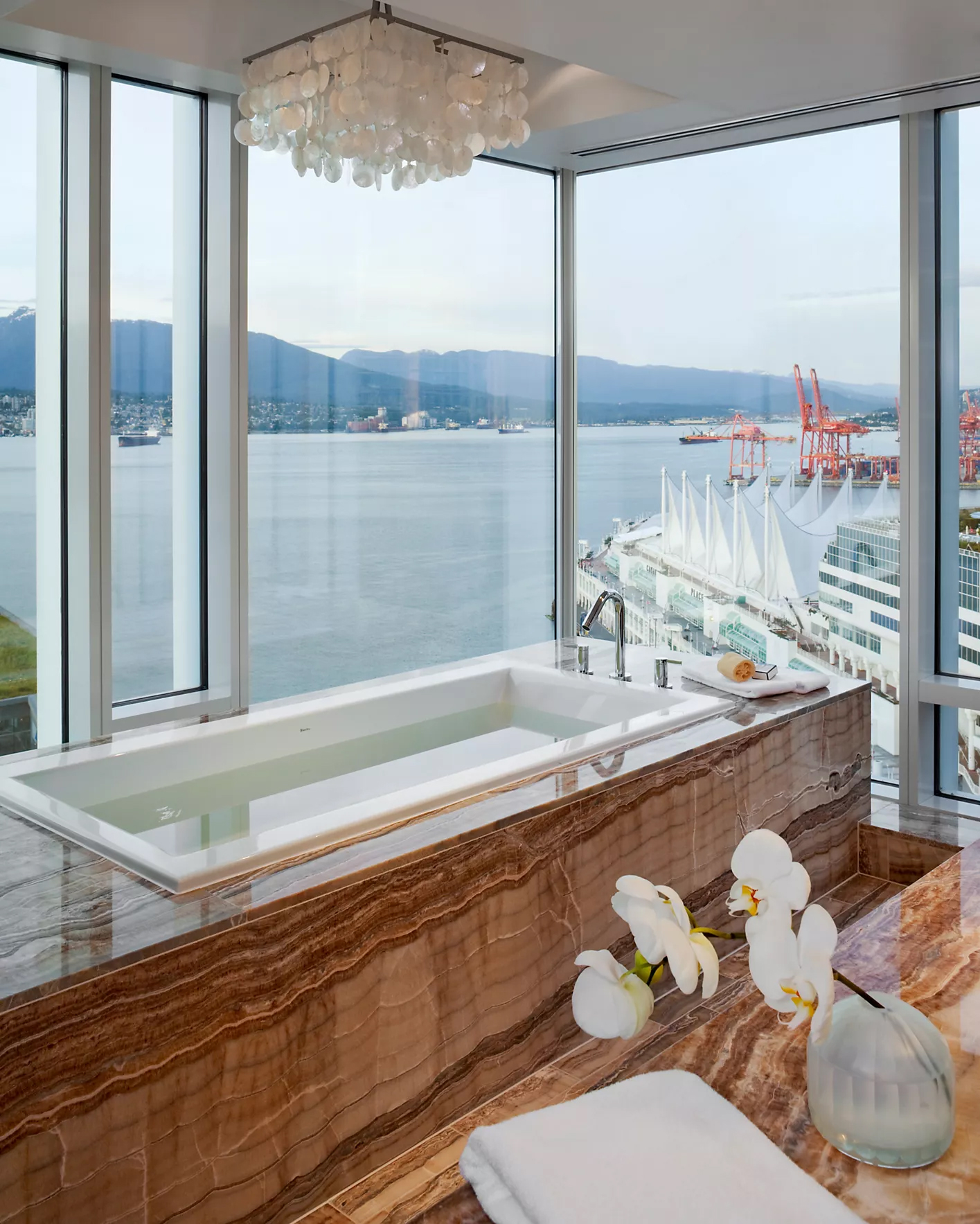 HDHotelKanadaThe Fairmont Pacific RimBad