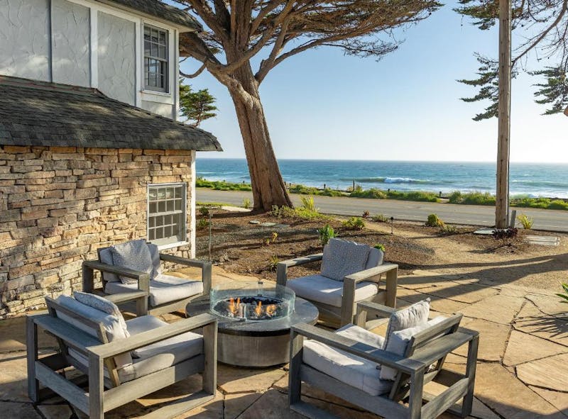 HDHotelCaliforniaCambriaFog Catcher InnFireplace