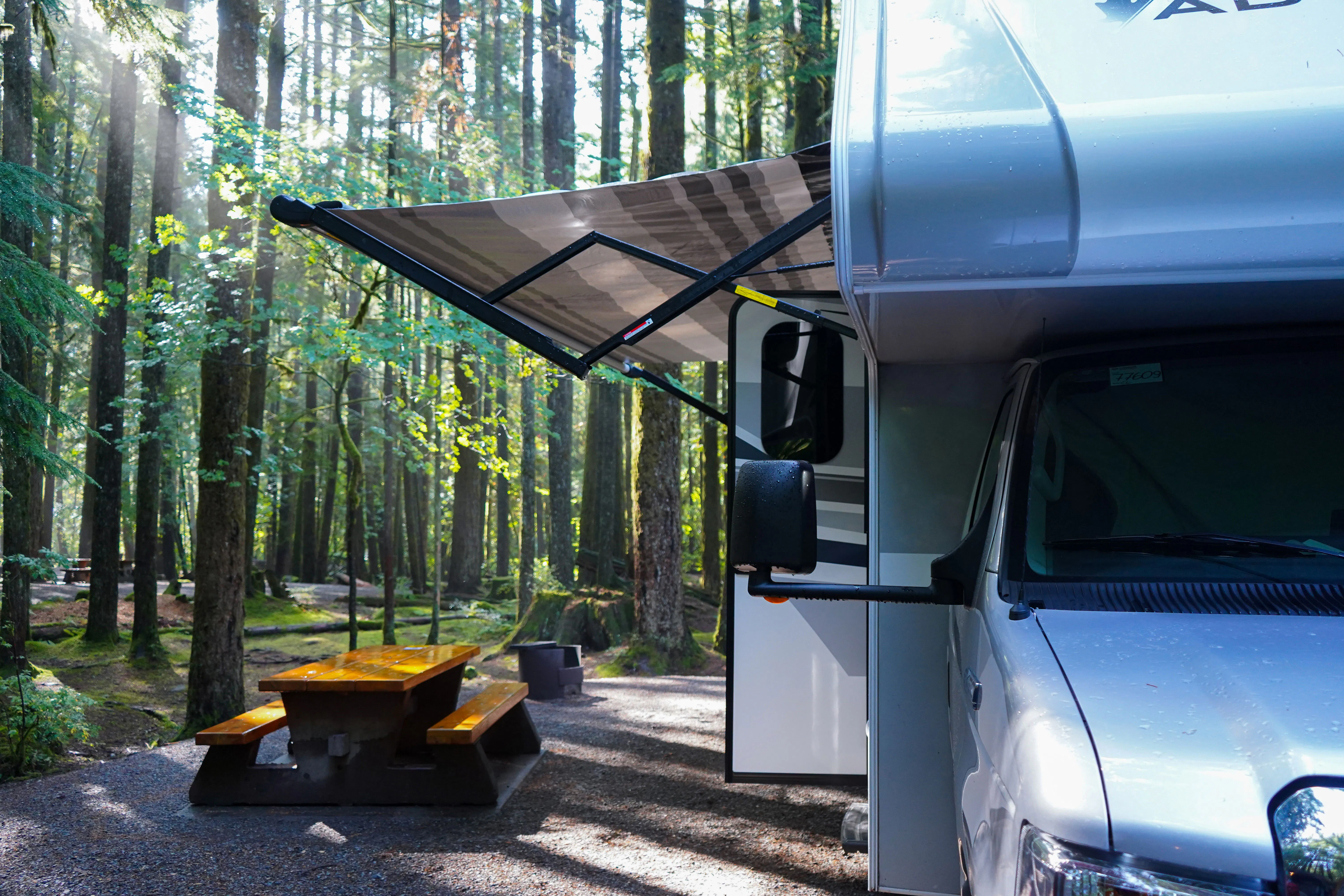 HDFahrzeugeFraserwayC LargeCampground CarolineMilree Squamish BC