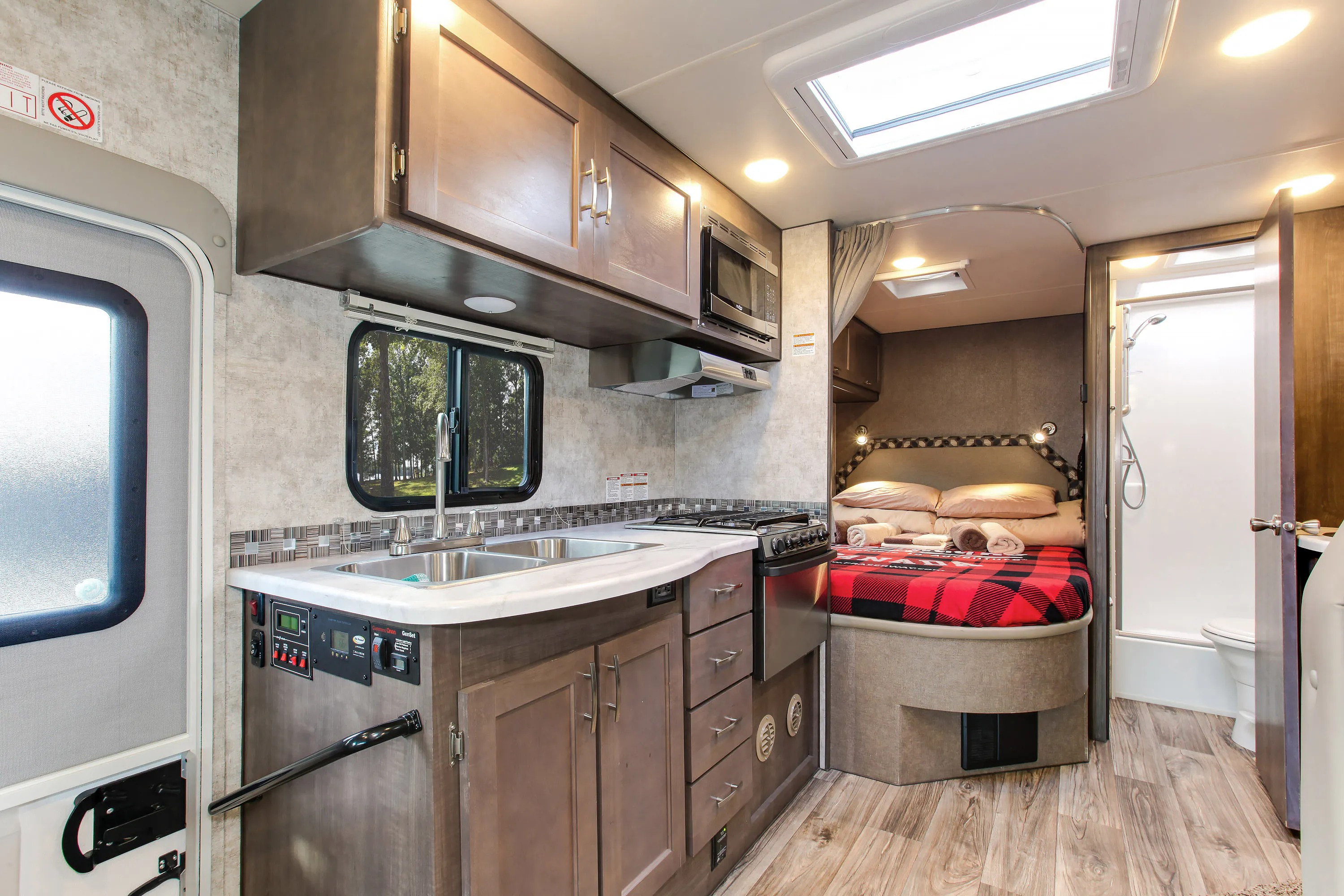 HDFahrzeugeFraserwayC LargeKuechenzeile 102