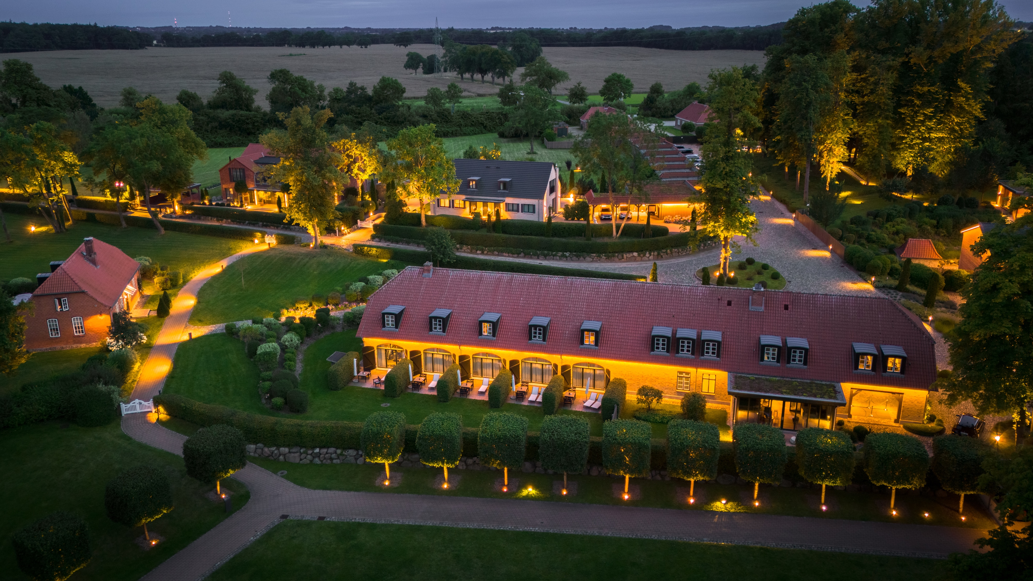 HDDeutschlandWeissenhausWeissenhaus Aerial night 4