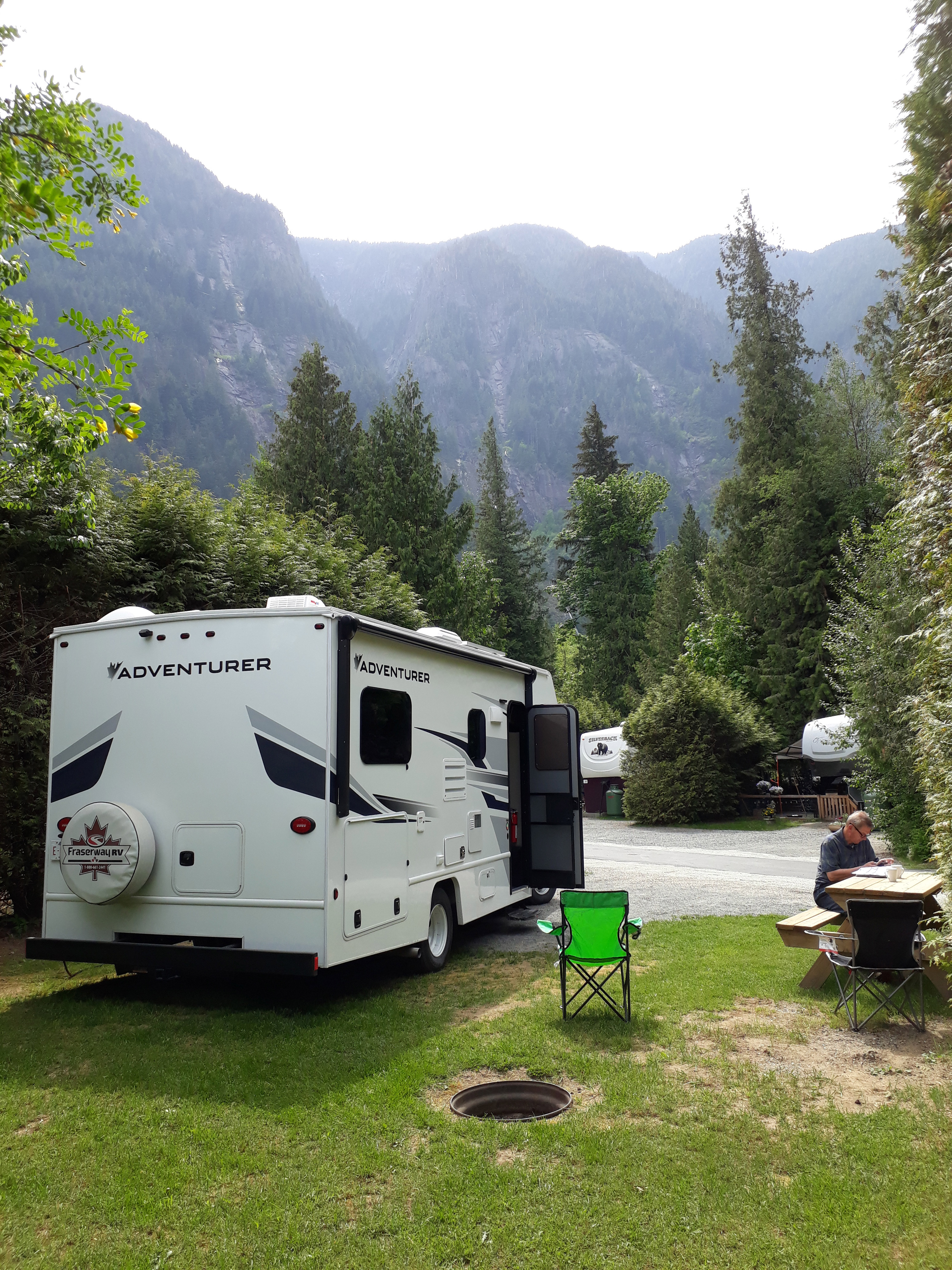 HDFahrzeugeFraserwayC MediumCampground Hope BC A G AvanOsch 1