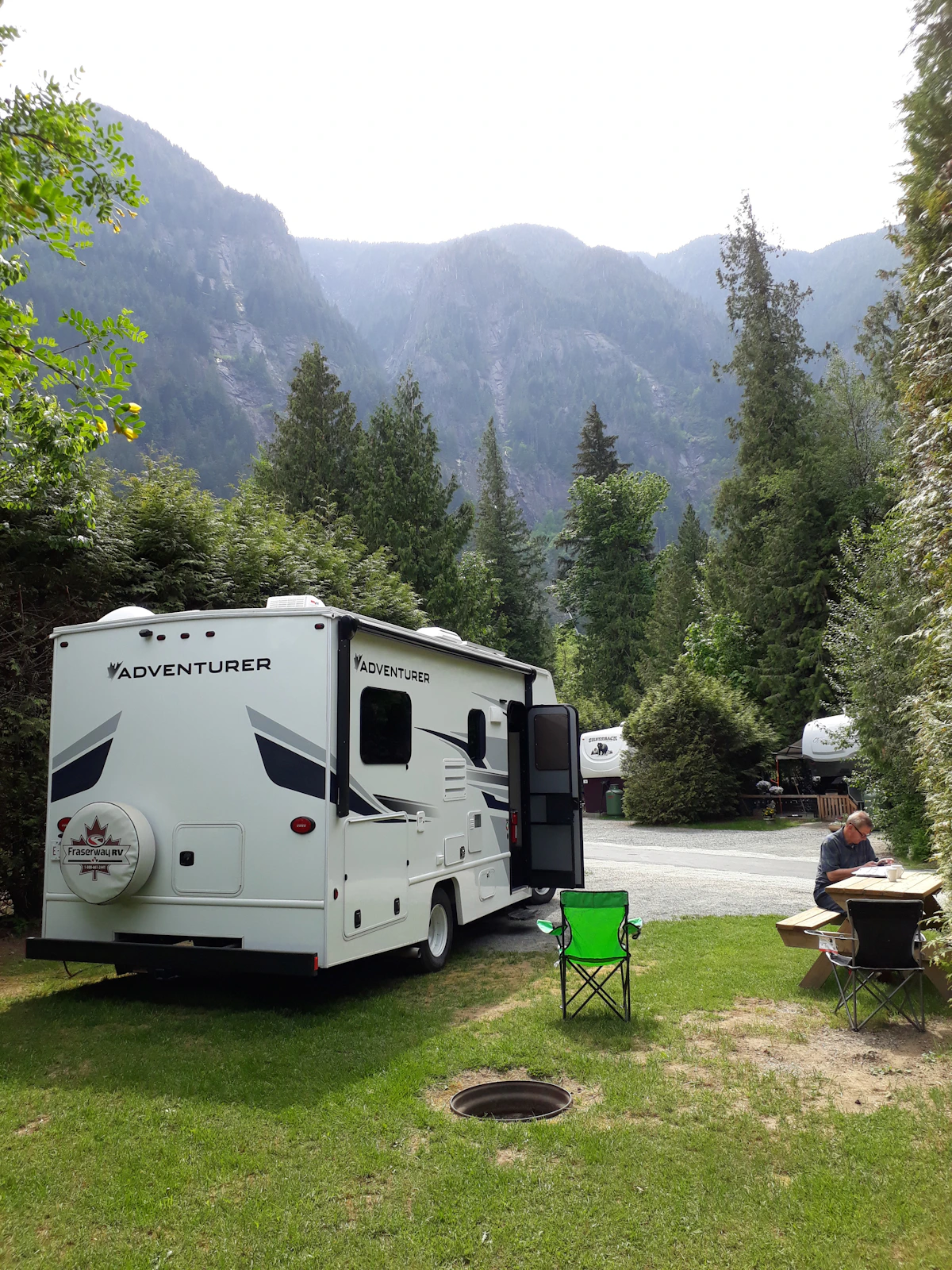 HDFahrzeugeFraserwayC MediumCampground Hope BC A G AvanOsch 1