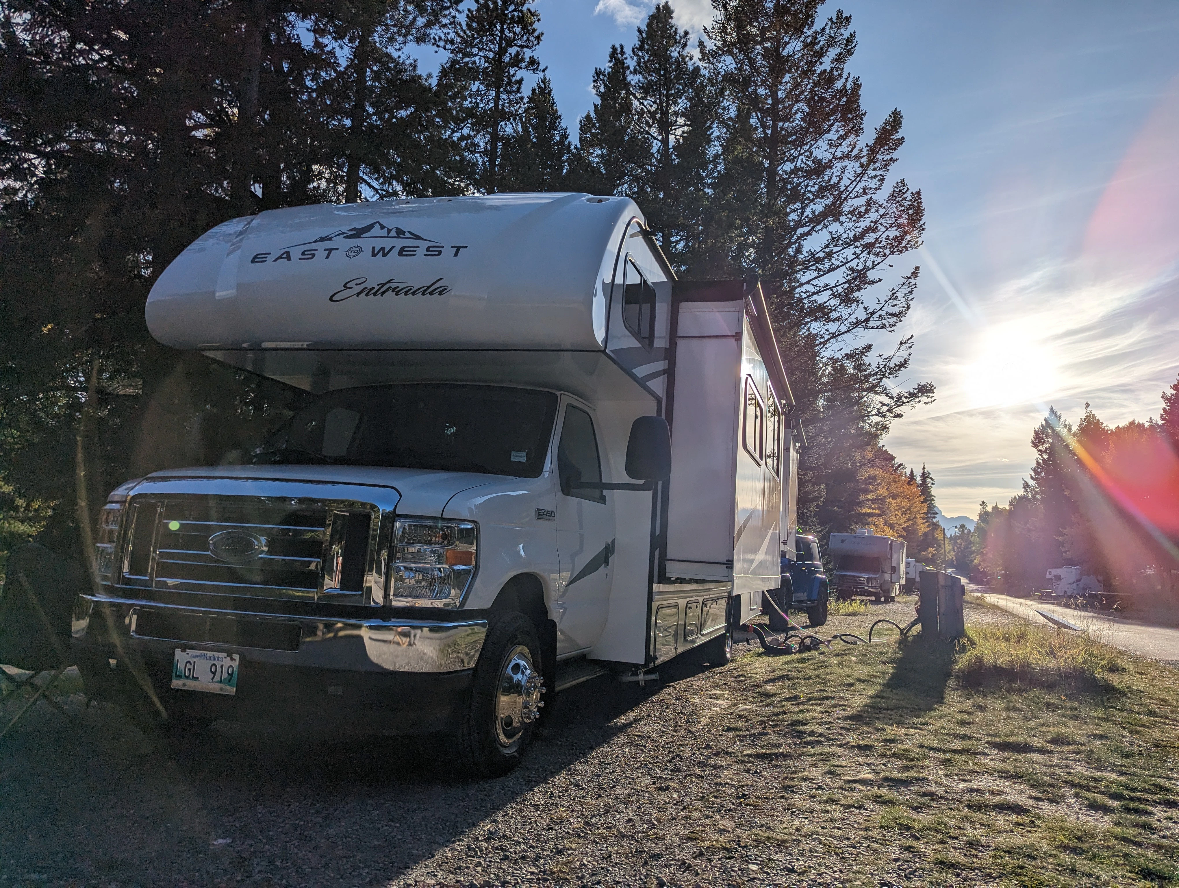 HDFahrzeugeFraserwayRoF C ClassAussenansicht Beispiel Banff AB BrendanGardne