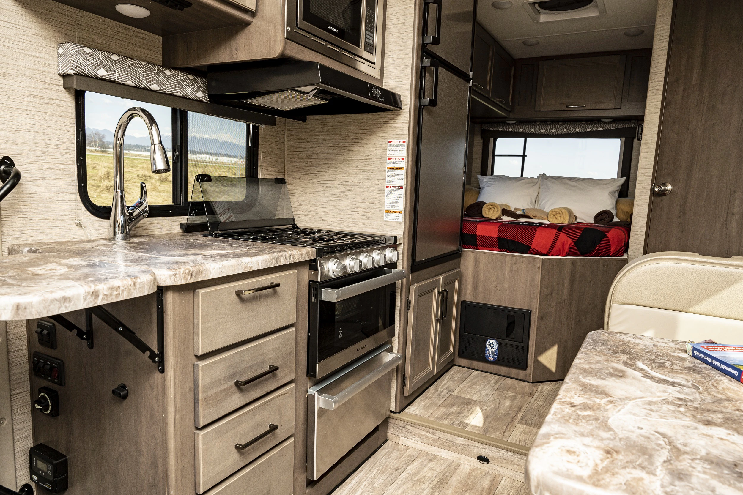 HDFahrzeugeFraserwayRoF C ClassInnenansicht Beispiel