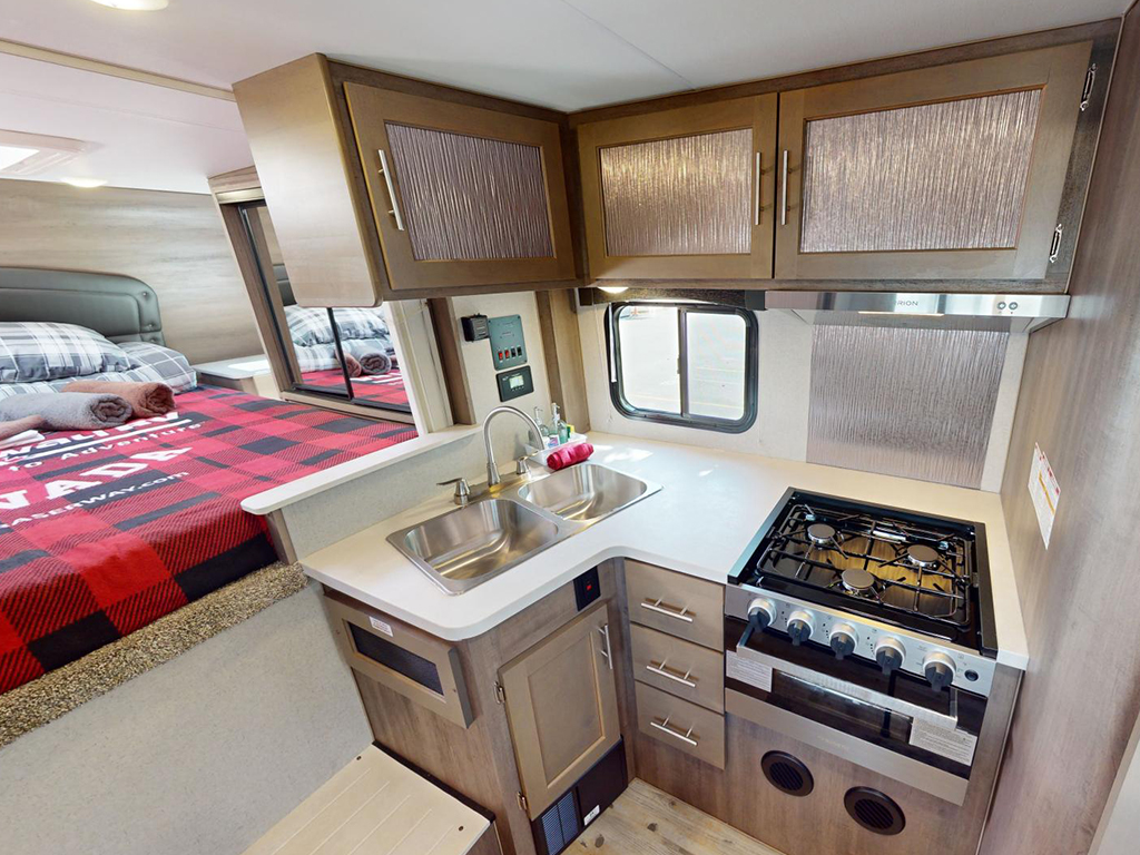 FahrzeugeFraserwayTC Slide OutKueche