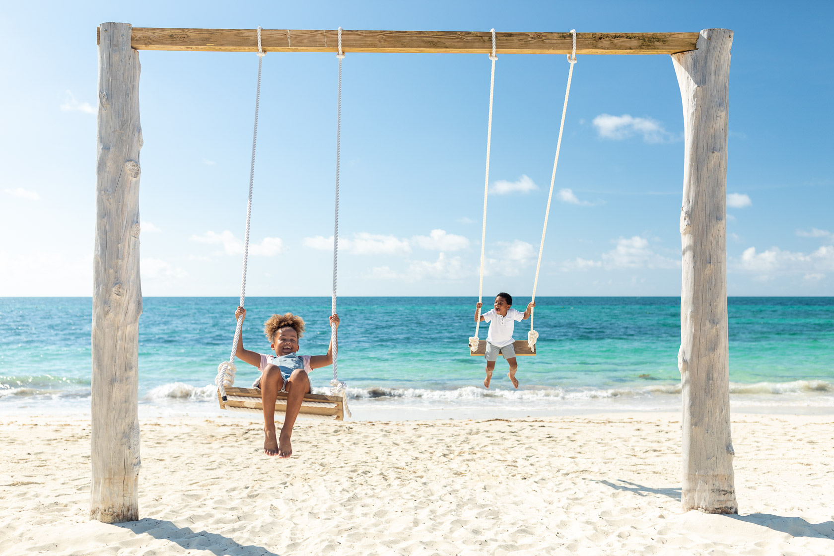 HDBahamasGrand Bahama Islandkids at beach