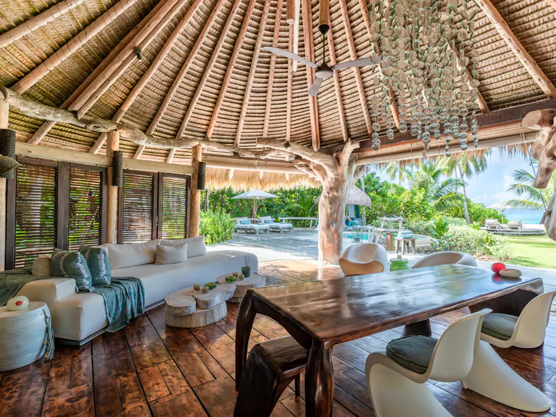 HDHotelSeychellenNorth IslandBeachfront Villa Living Room