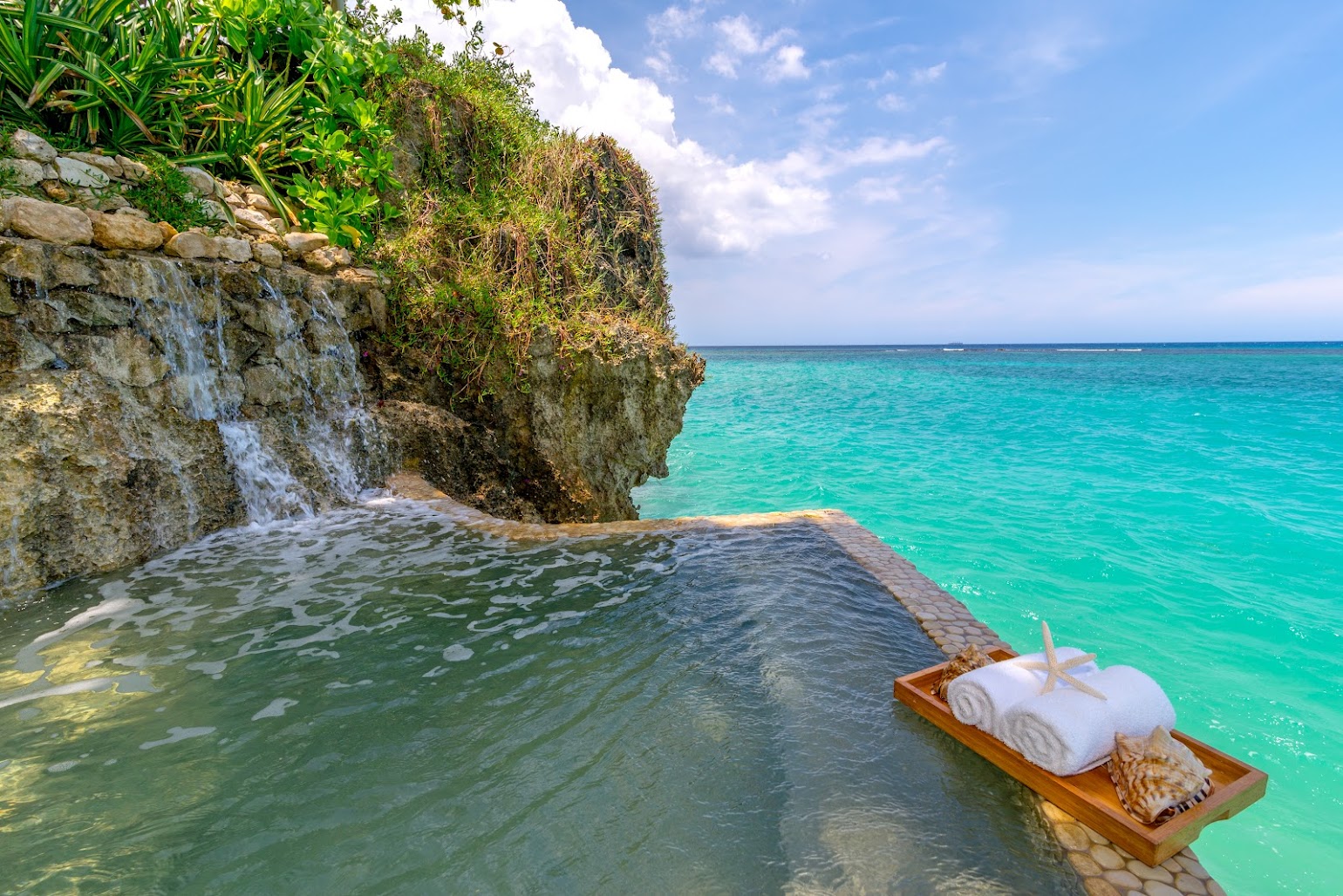 HDHotelJamaikaJamaica Inn Ocho RiosSalt Water Bath at The Ocean Spa
