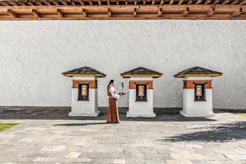 HDHotelBhutanAmankoraThimphuCourtyard Chortens