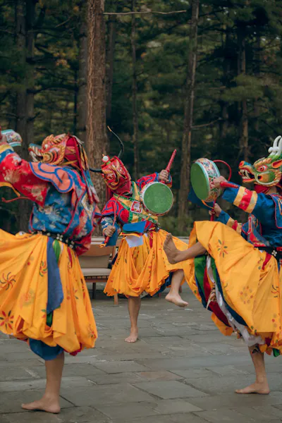 HDHotelBhutanAmankoraThimphuCourtyard Terrace Cultural Dance 2