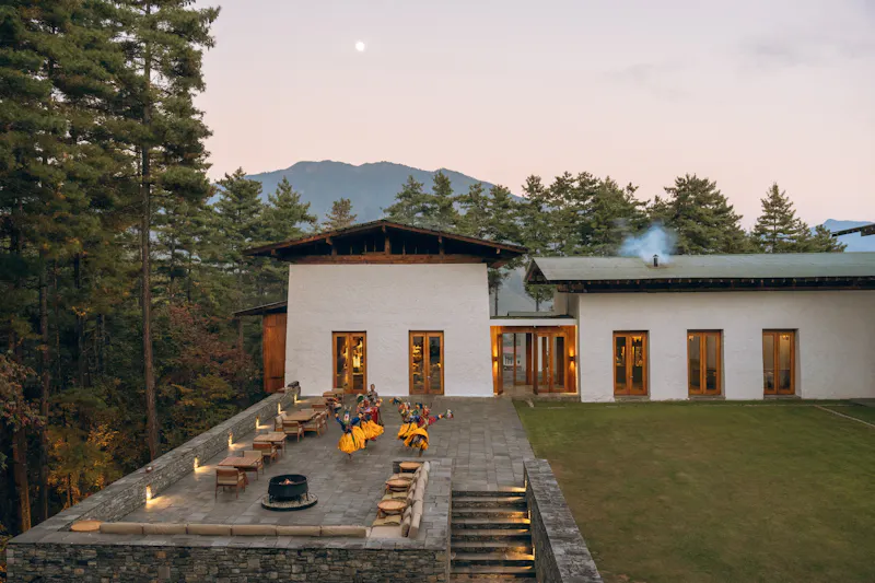 HDHotelBhutanAmankoraThimphuCourtyard Terrace Cultural Dance 4